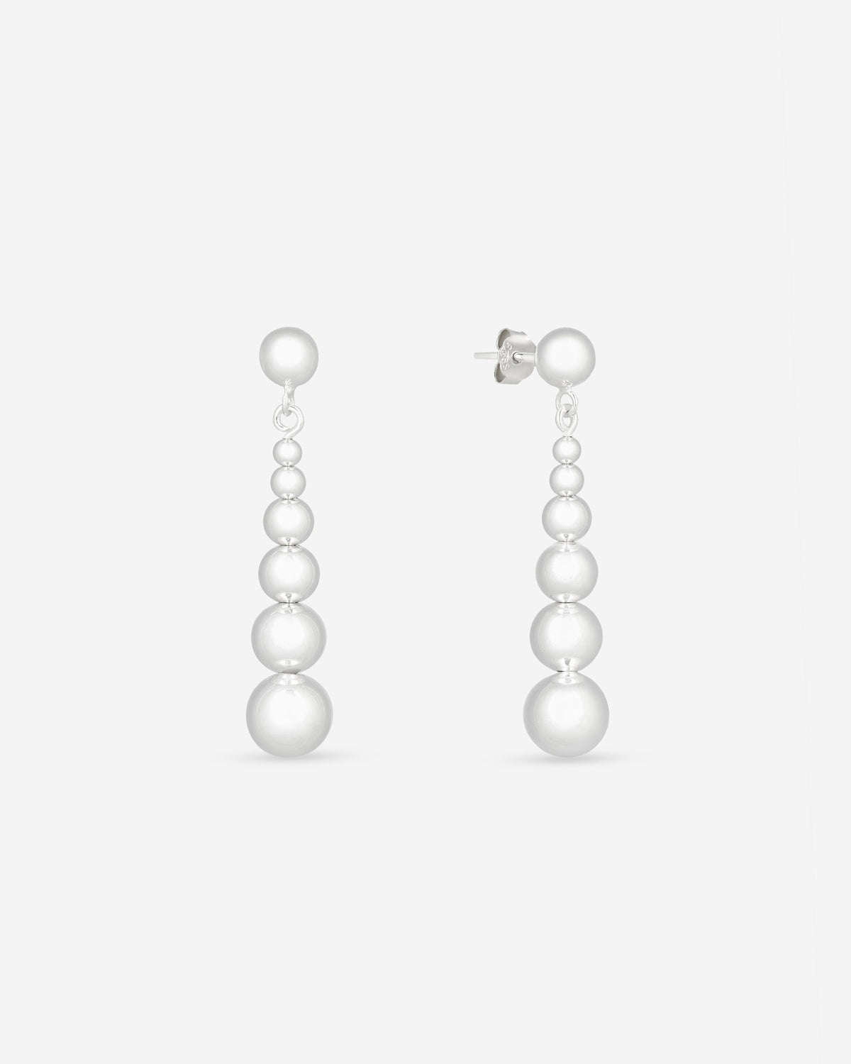 Baixa Juno Earrings in silver for COLD SKIN.