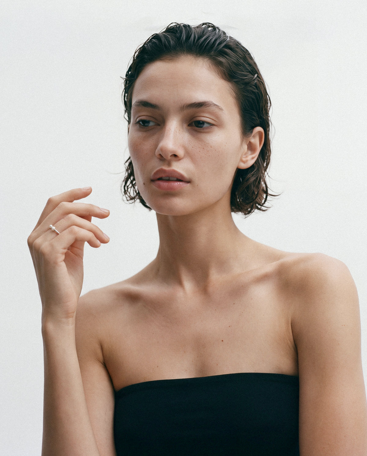 Model wearing the Crab Eye Ring - Silver & Pearls