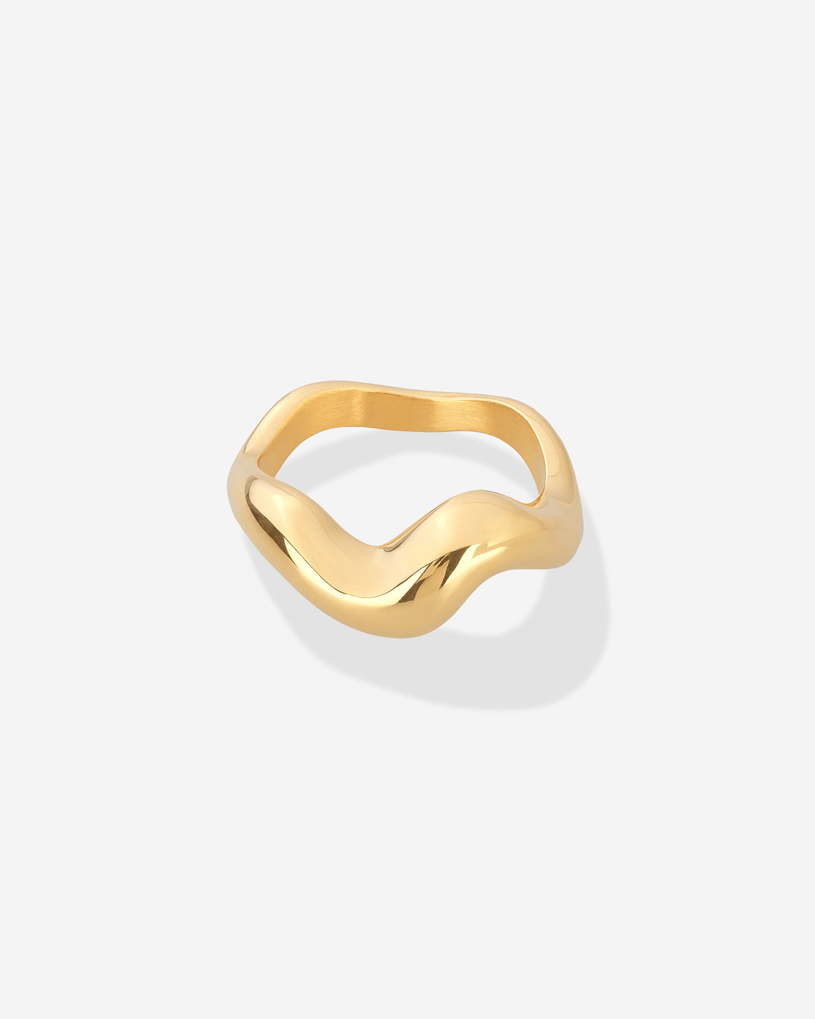 Louis Abel Aurea Polished Ring in gold.