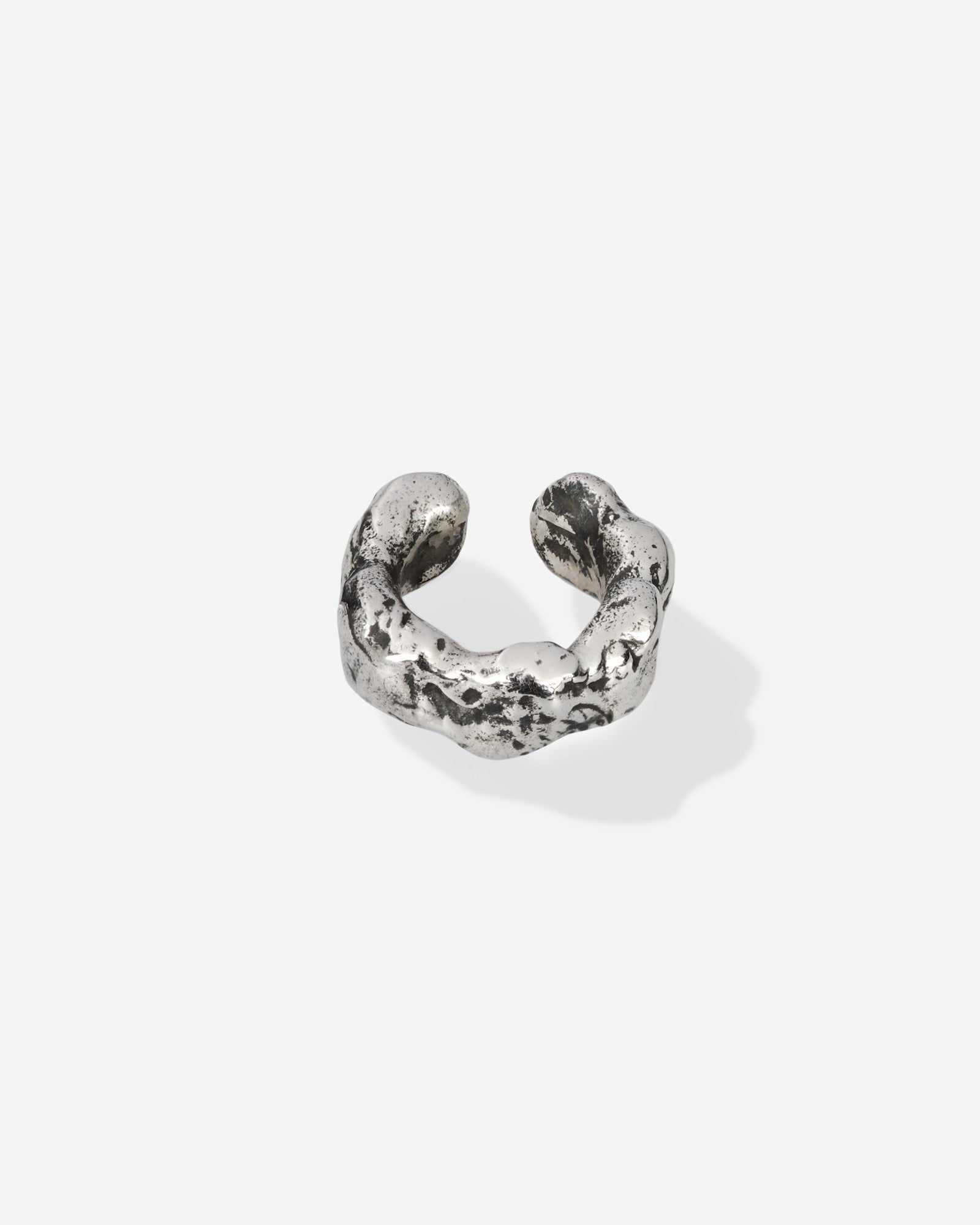 Seaster Raw Ear Cuff Mini in silver, for COLD SKIN.