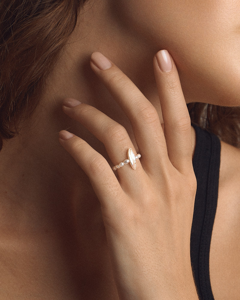 August Ring - Pearls