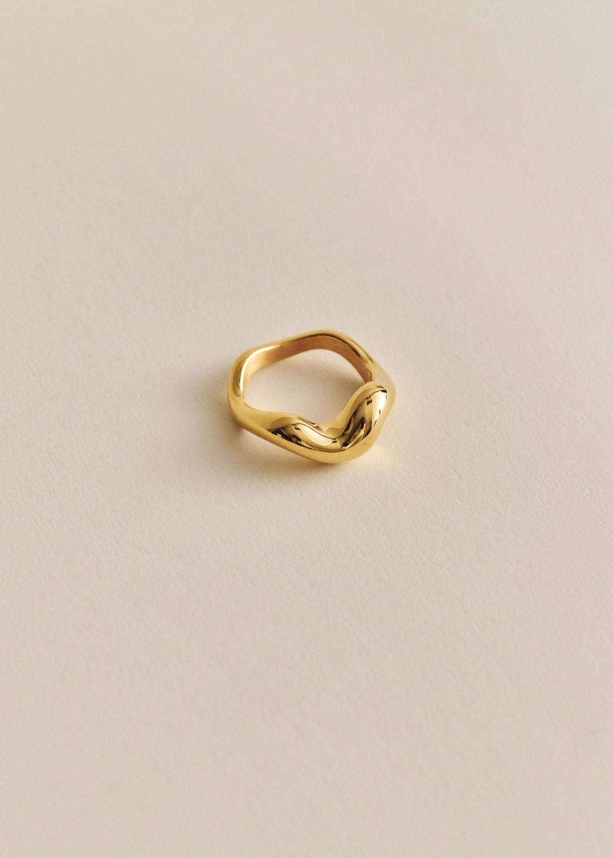 Aurea Polished Ring - Oro