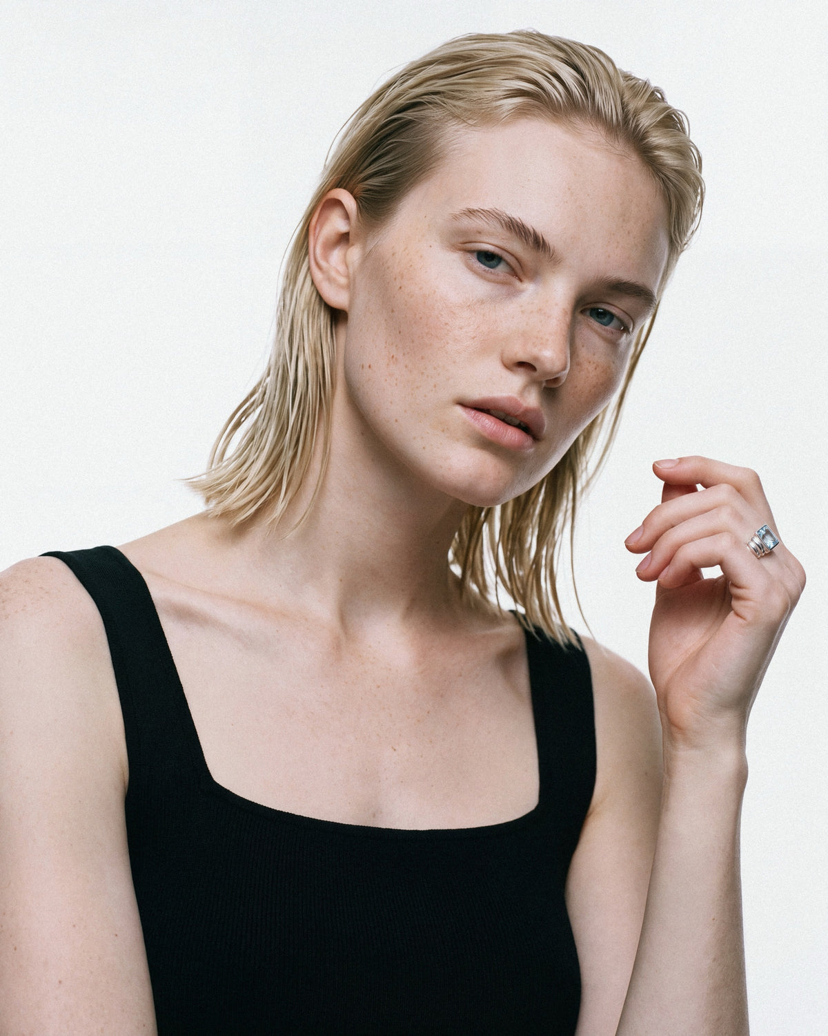 ÉCLIS Blue Rebel Ring in Silver & Aqua, worn by a model, for COLD SKIN.