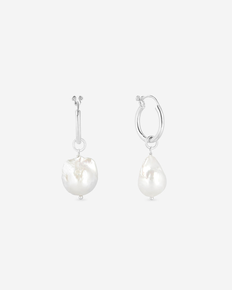 Pearl Naked Mermaid Tear Earrings in silver with pearls, for COLD SKIN.