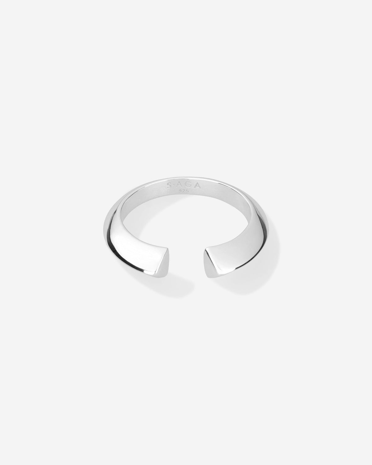 Saga Open Anchor Ring in silver, for COLD SKIN.
